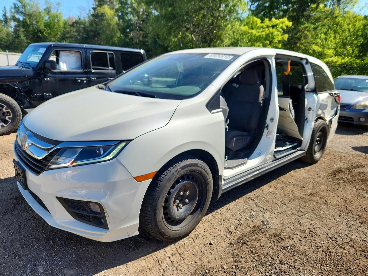 5FNRL6H46JB504483 · 2018 HONDA ODYSSEY