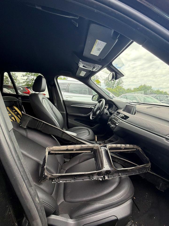 WBXHT3C34J5K22744 · 2018 BMW X1 · 5/10