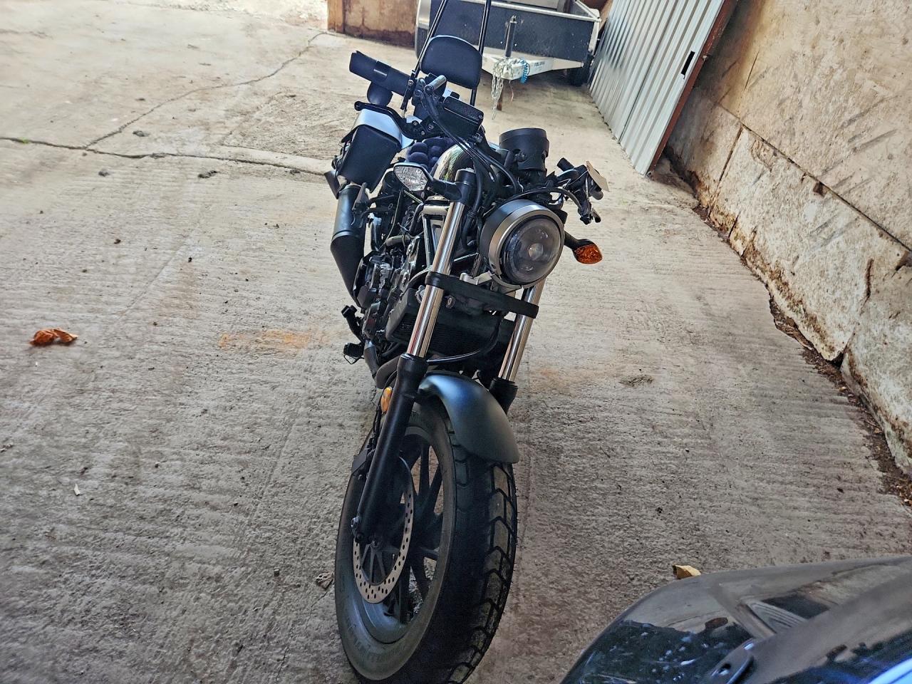 MLHPC5669J5100730 · 2018 HONDA CMX500 · 2/9