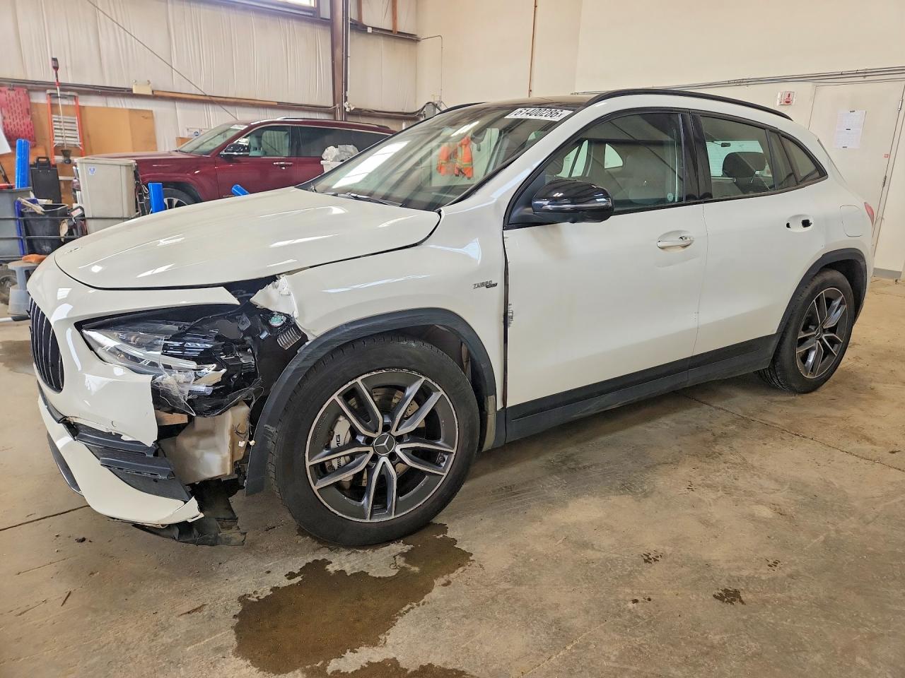 W1N4N5BB1NJ409570 · 2022 MERCEDES-BENZ GLA
