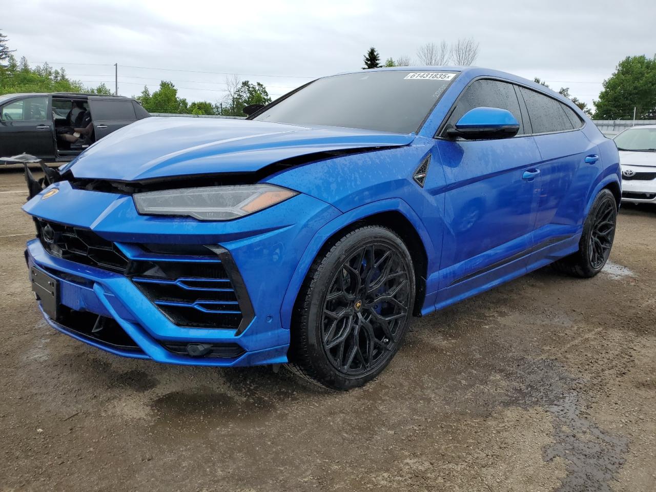 2022 LAMBORGHINI URUS