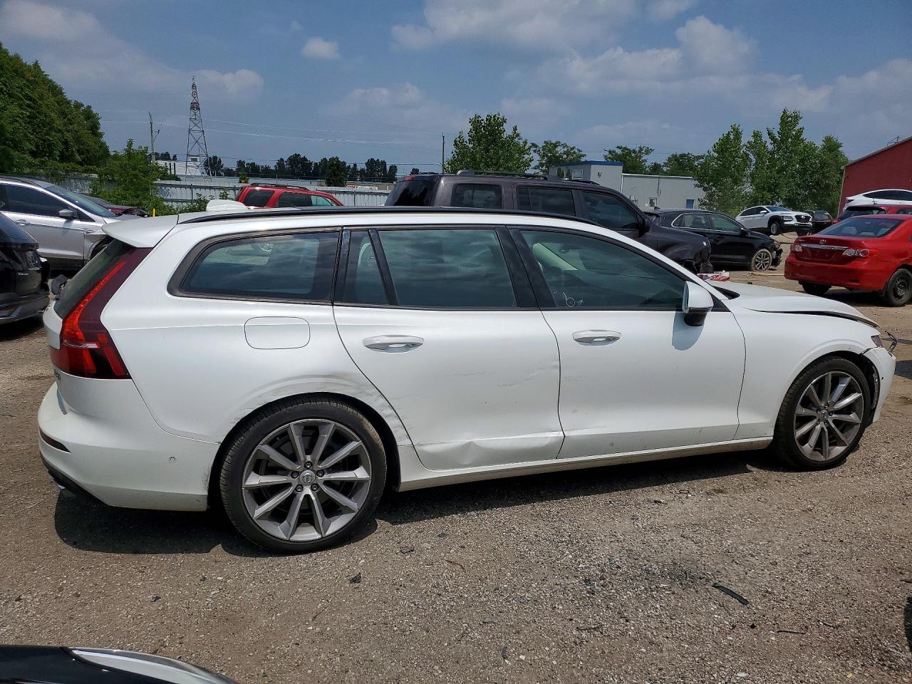 YV1A22SK8K1010534 · 2019 VOLVO V60 · 3/12