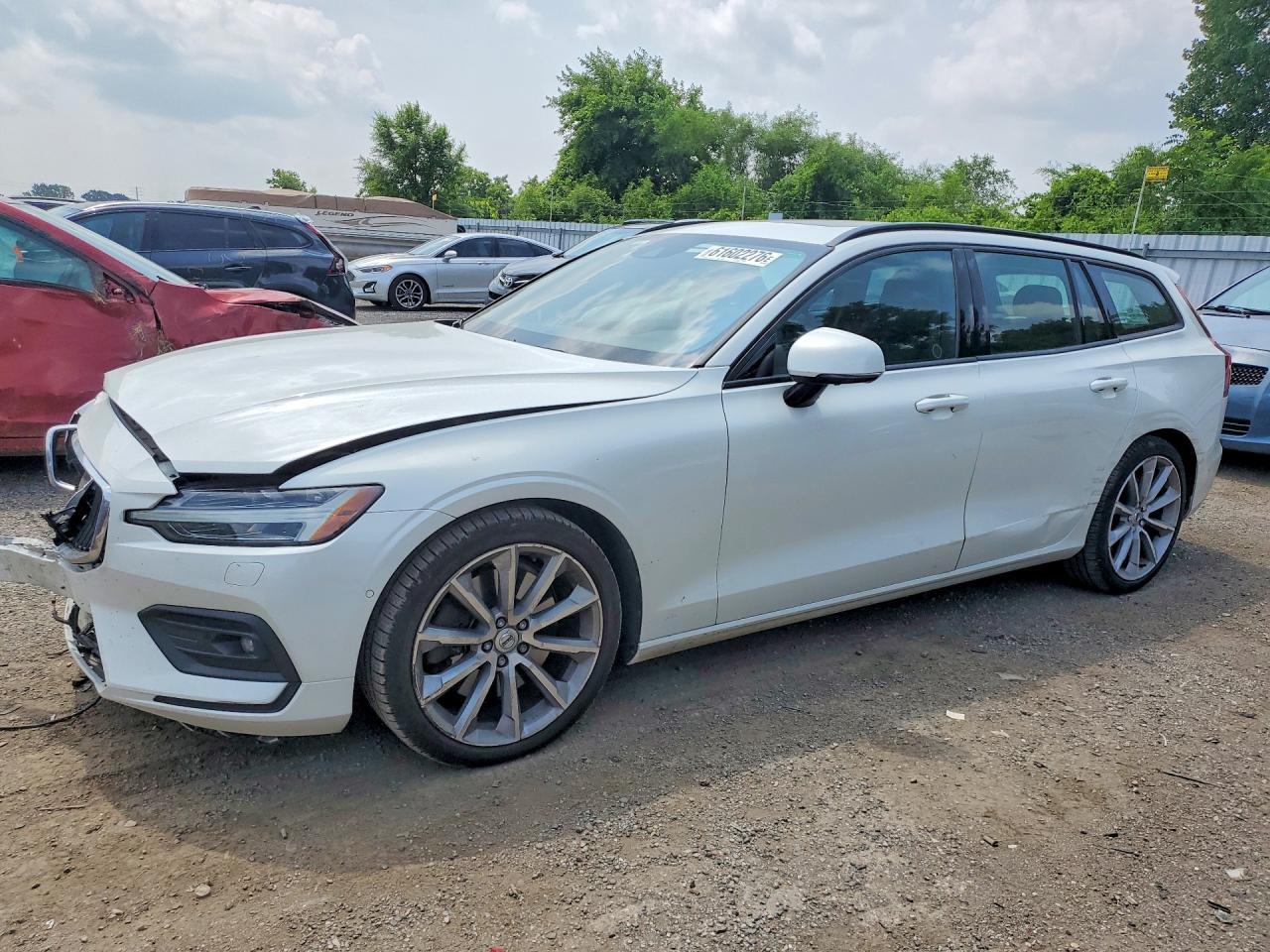 2019 VOLVO V60