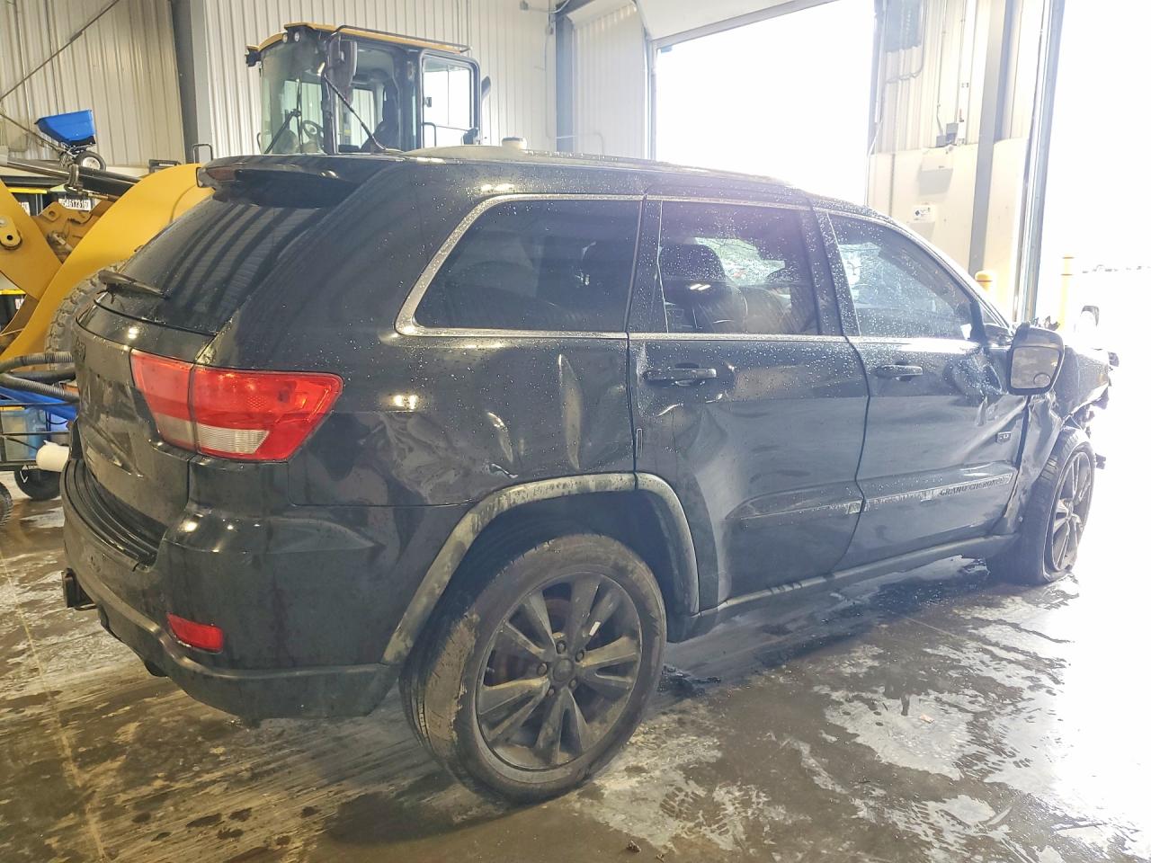 1J4RR4GG0BC624402 · 2011 JEEP GRAND CHEROKEE · 3/14