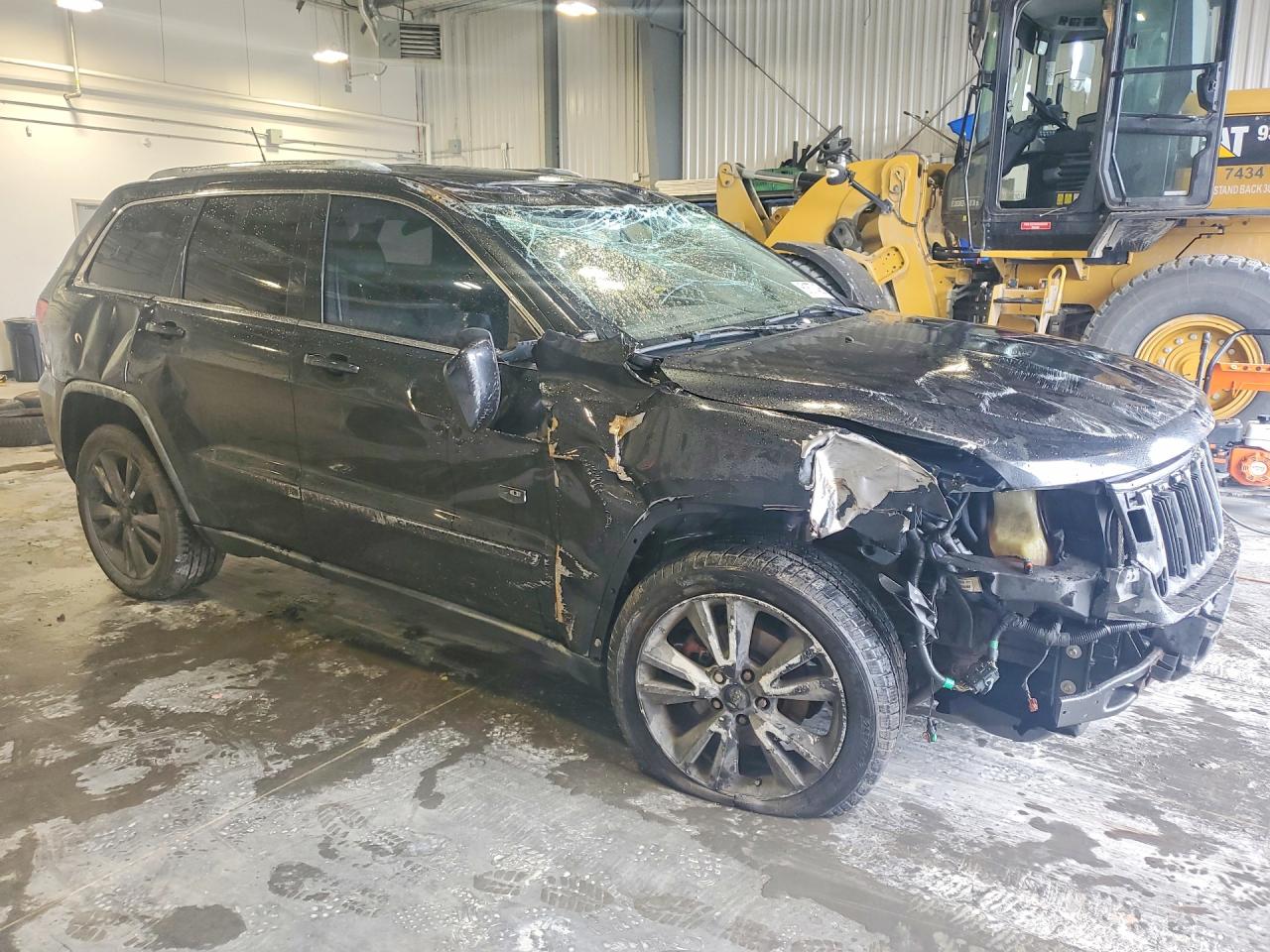1J4RR4GG0BC624402 · 2011 JEEP GRAND CHEROKEE · 4/14