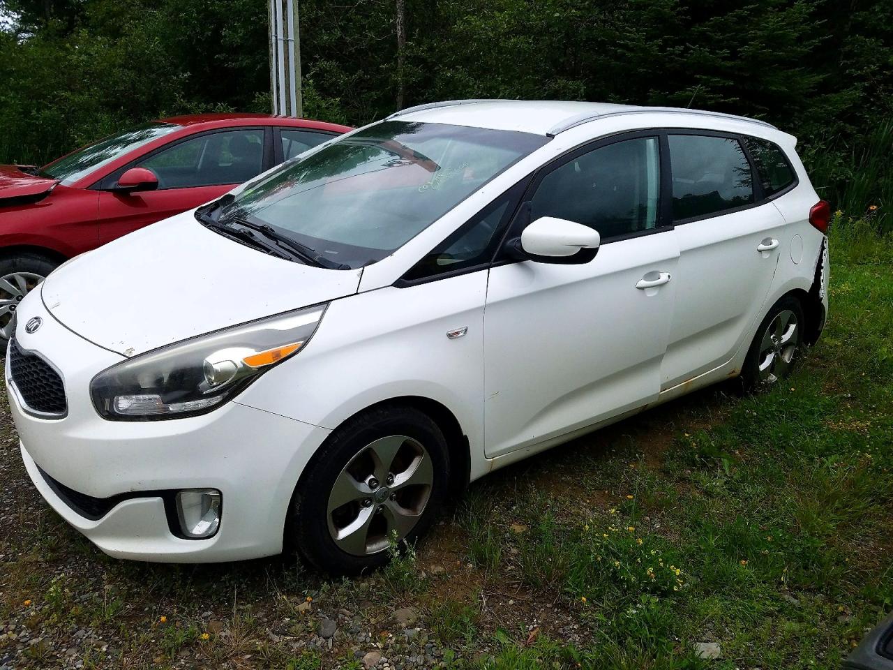 2015 KIA RONDO