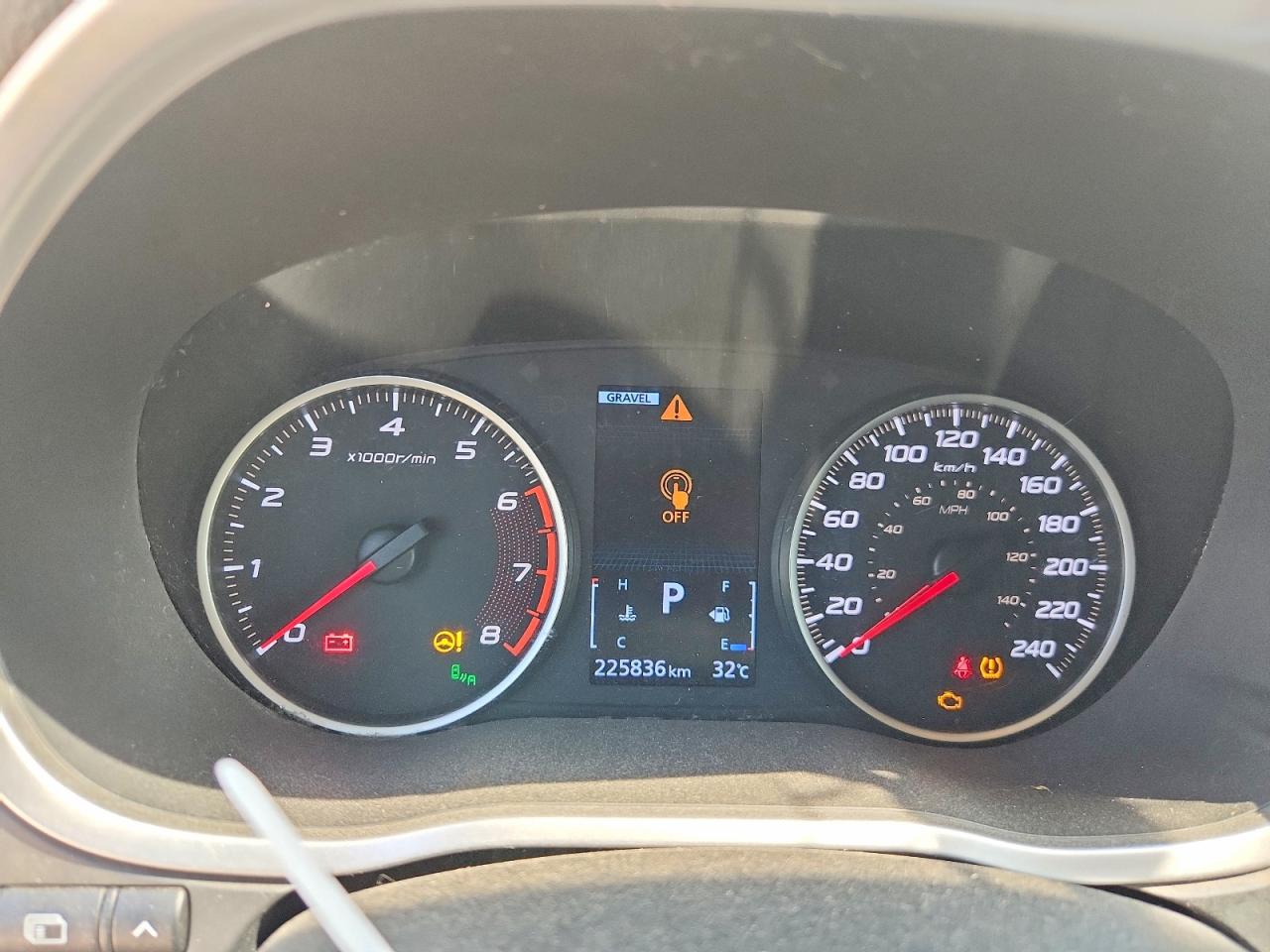 JA4AT4AA4JZ608198 · 2018 MITSUBISHI ECLIPSE CROSS · 9/13