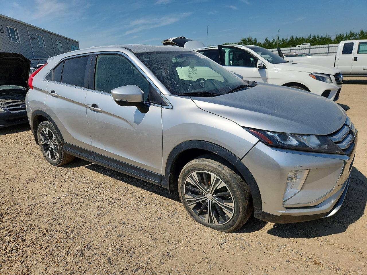 JA4AT4AA4JZ608198 · 2018 MITSUBISHI ECLIPSE CROSS · 4/13