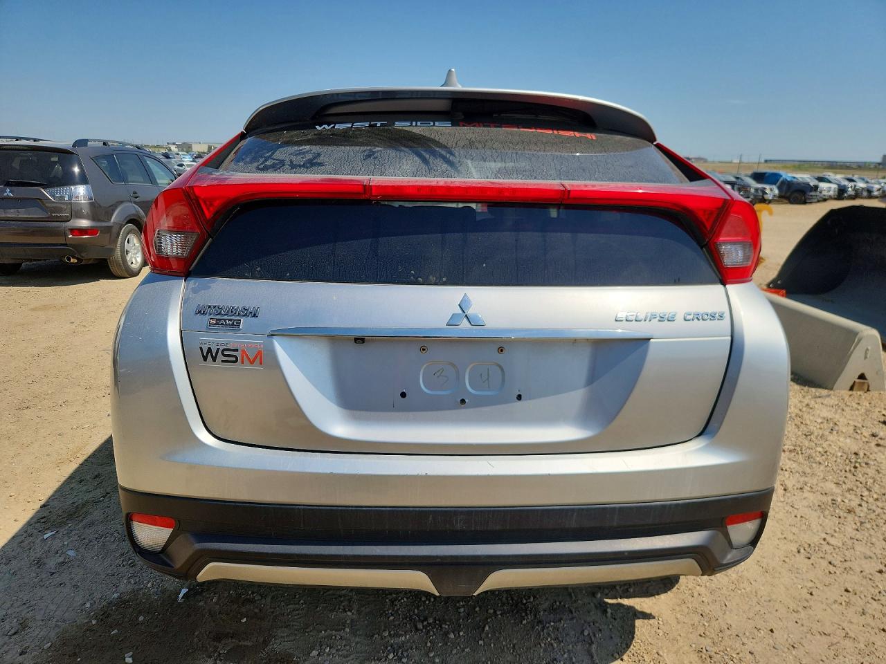JA4AT4AA4JZ608198 · 2018 MITSUBISHI ECLIPSE CROSS · 6/13
