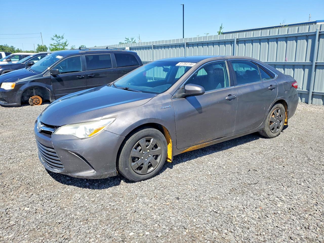 4T1BD1FK3GU183632 · 2016 TOYOTA CAMRY HYBRID