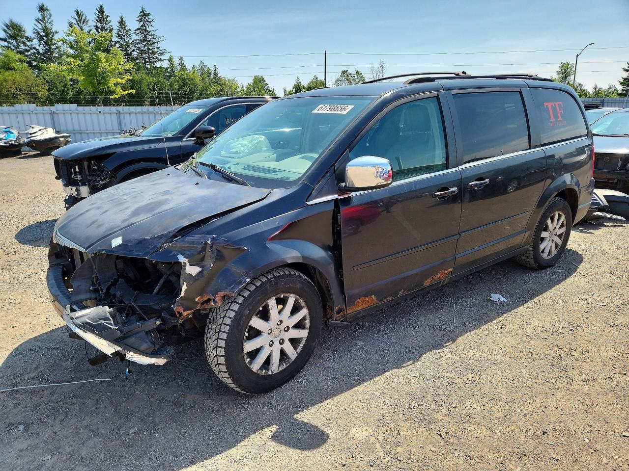 2A8HR54P98R752335 · 2008 CHRYSLER TOWN & COUNTRY