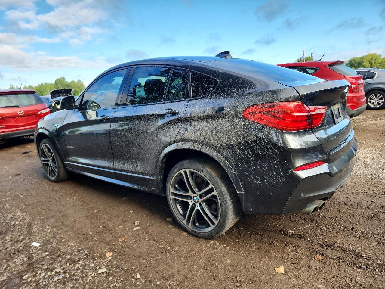 5UXXW3C58J0Y65840 · 2018 BMW X4 · 2/13