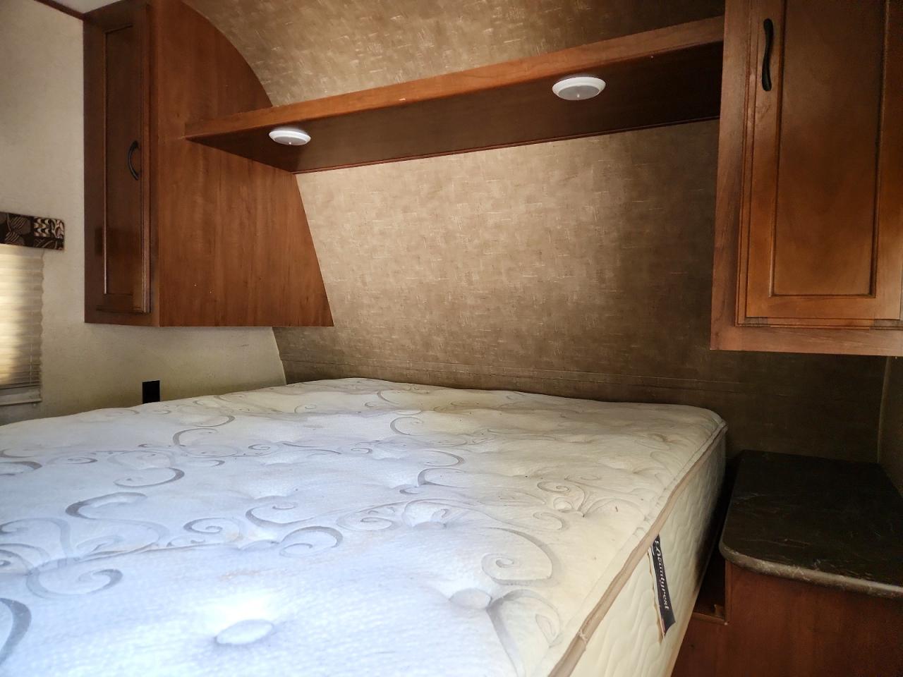 1UJBJ0BS6G17T0052 · 2016 JAYCO JAY TRAILERS · 5/10