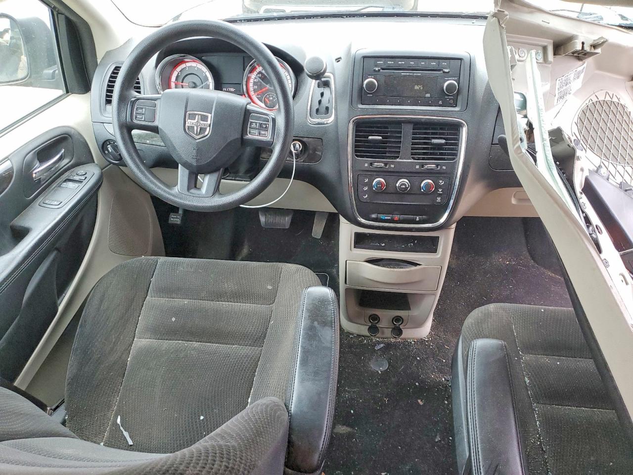 2C4RDGBG9HR874184 · 2017 DODGE GRAND CARAVAN · 8/13
