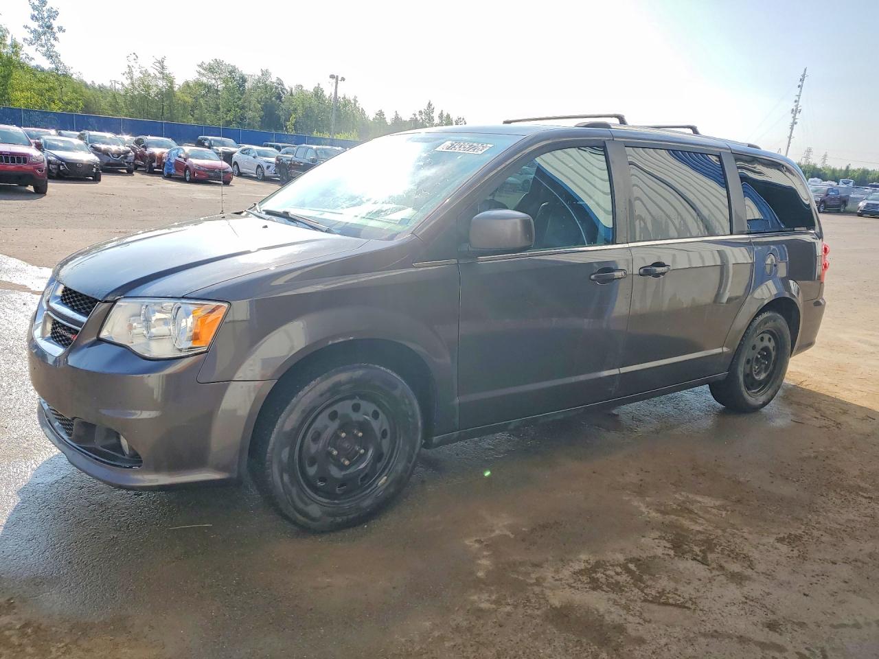 2C4RDGDG1JR323685 · 2018 DODGE GRAND CARAVAN