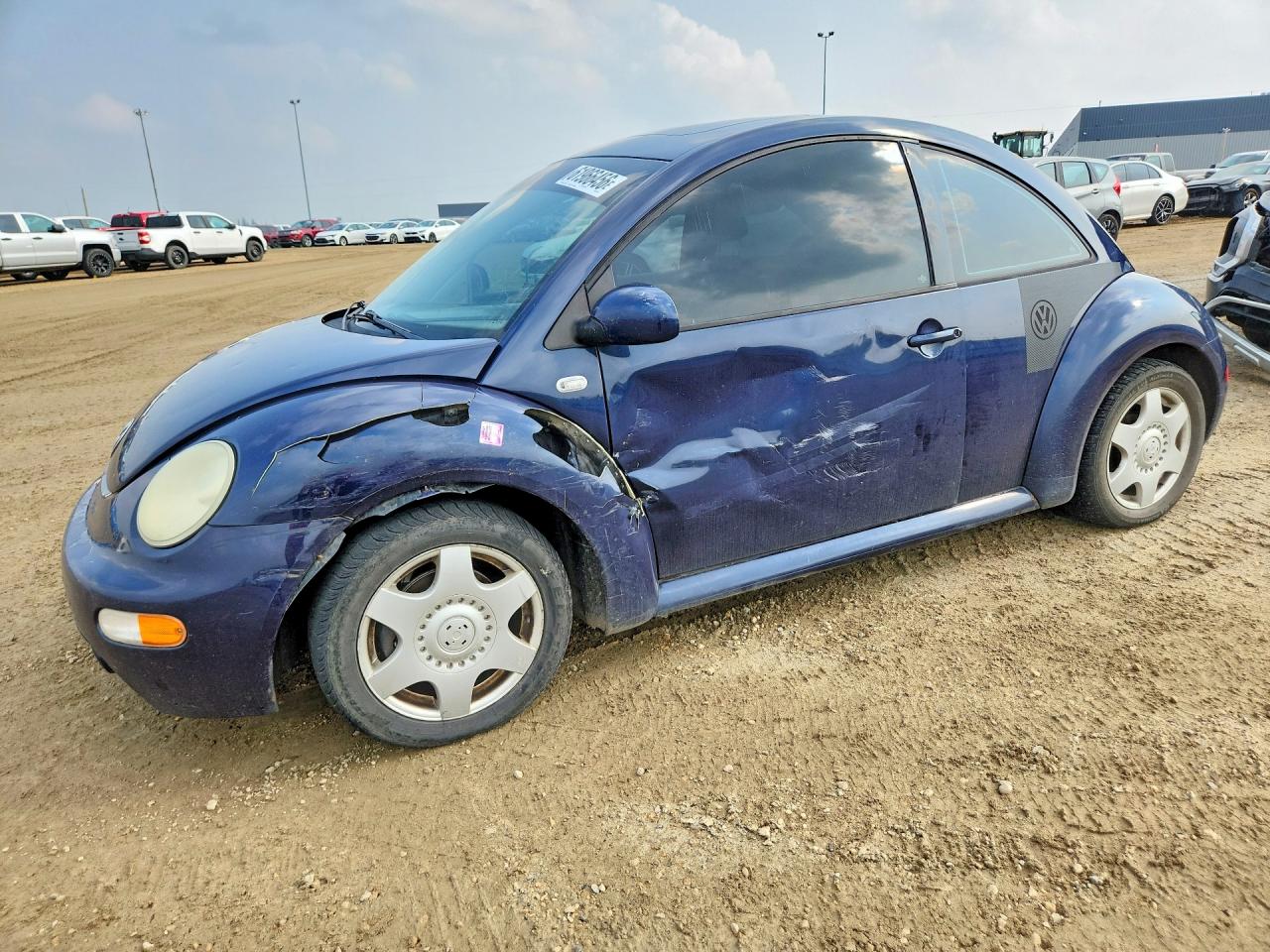 3VWCS21C11M411415 · 2001 VOLKSWAGEN NEW BEETLE