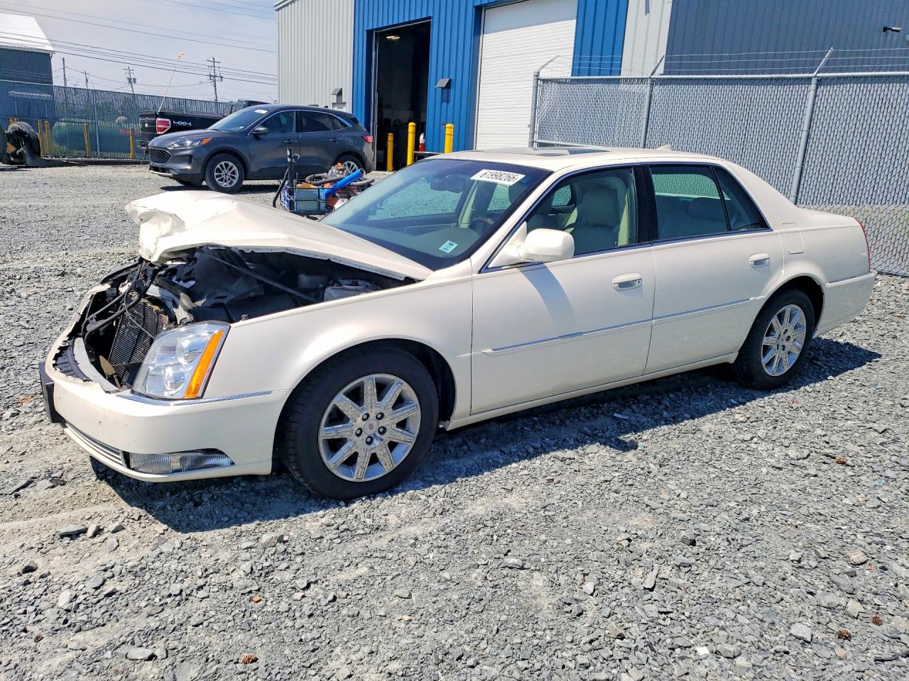 1G6KH5E64BU117266 · 2011 CADILLAC DTS