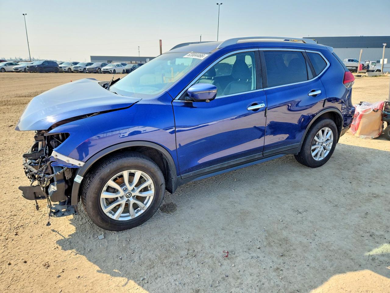 5N1AT2MV4HC744090 · 2017 NISSAN ROGUE