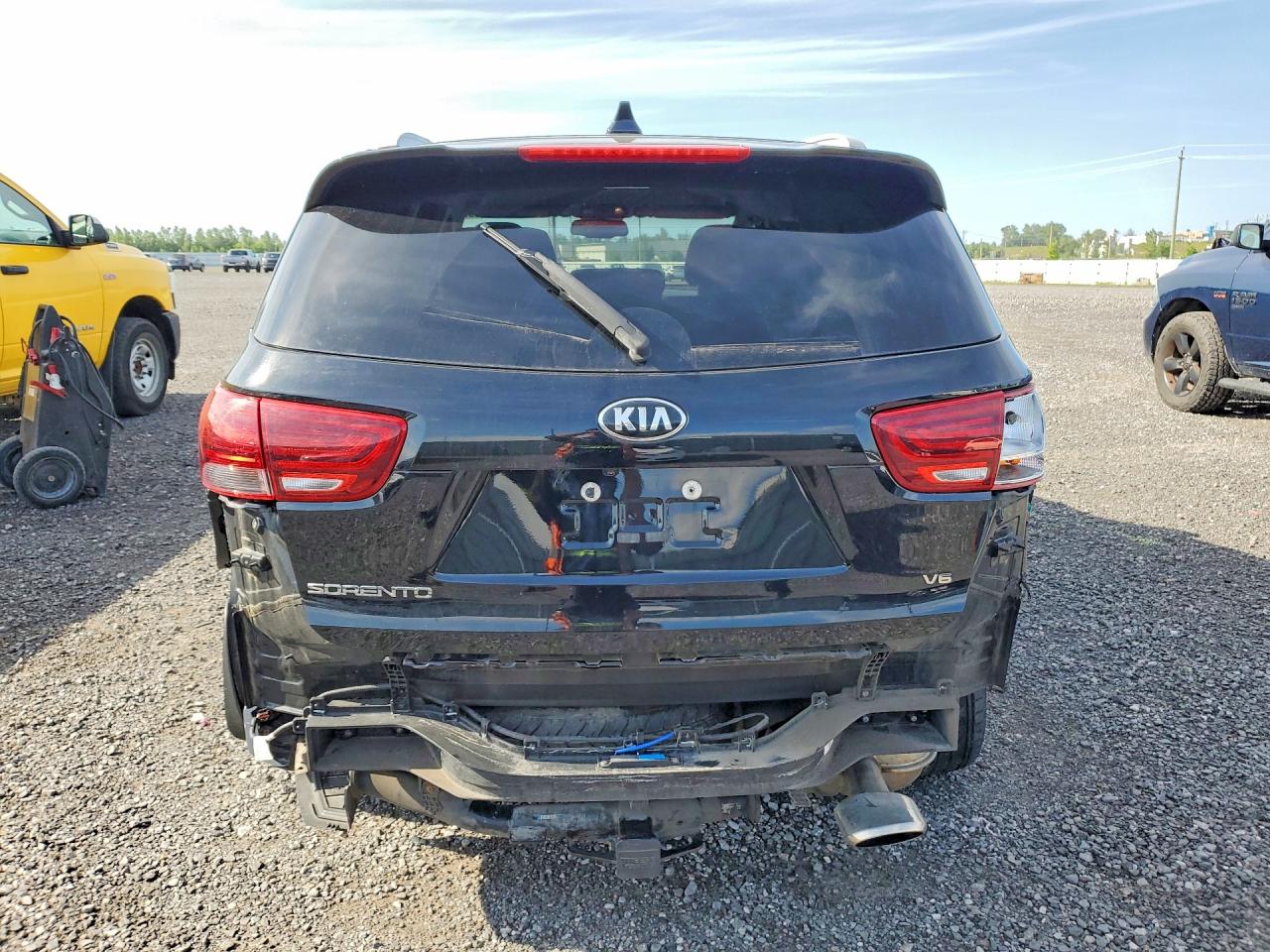 5XYPGDA50KG588281 · 2019 KIA SORENTO · 6/14
