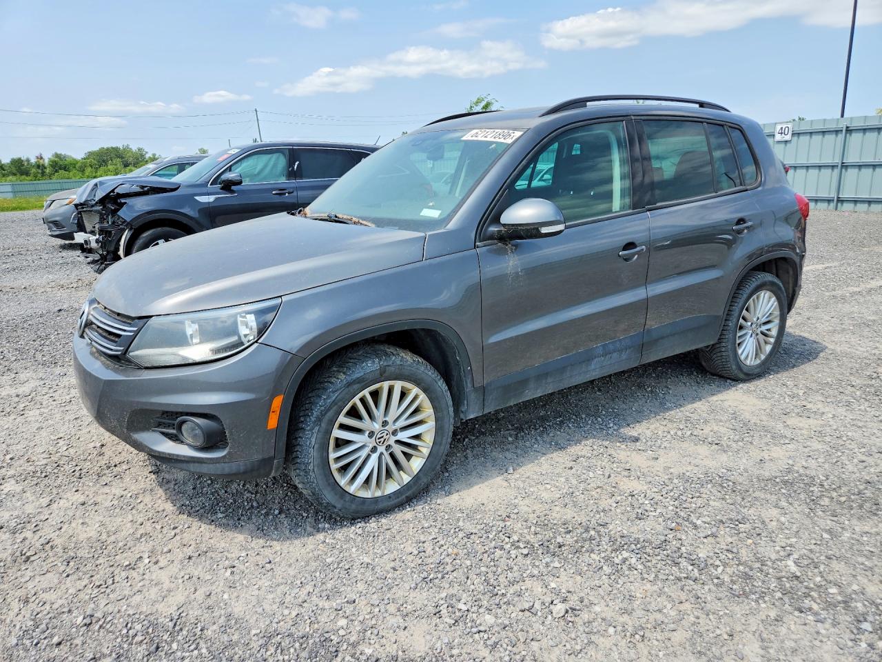 WVGJV7AX3GW586304 · 2016 VOLKSWAGEN TIGUAN