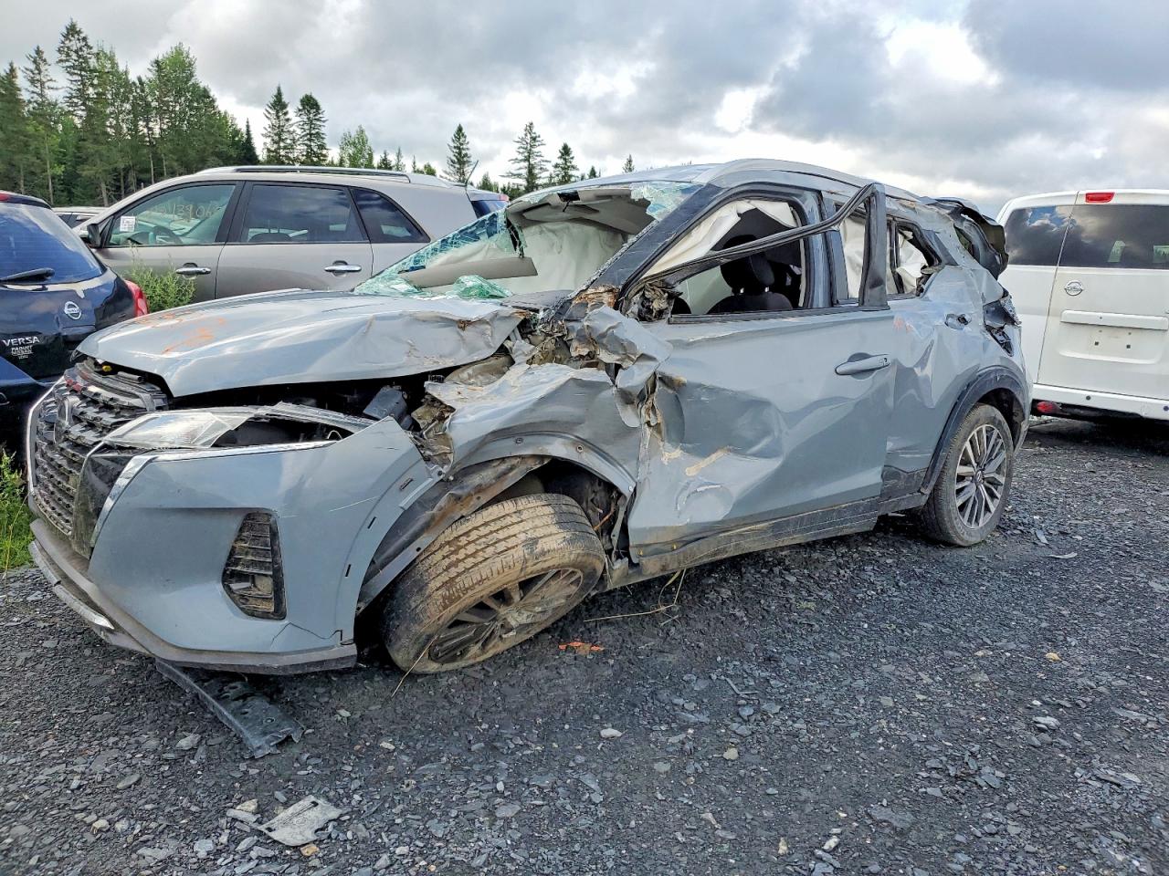 3N1CP5CVXML524748 · 2021 NISSAN KICKS