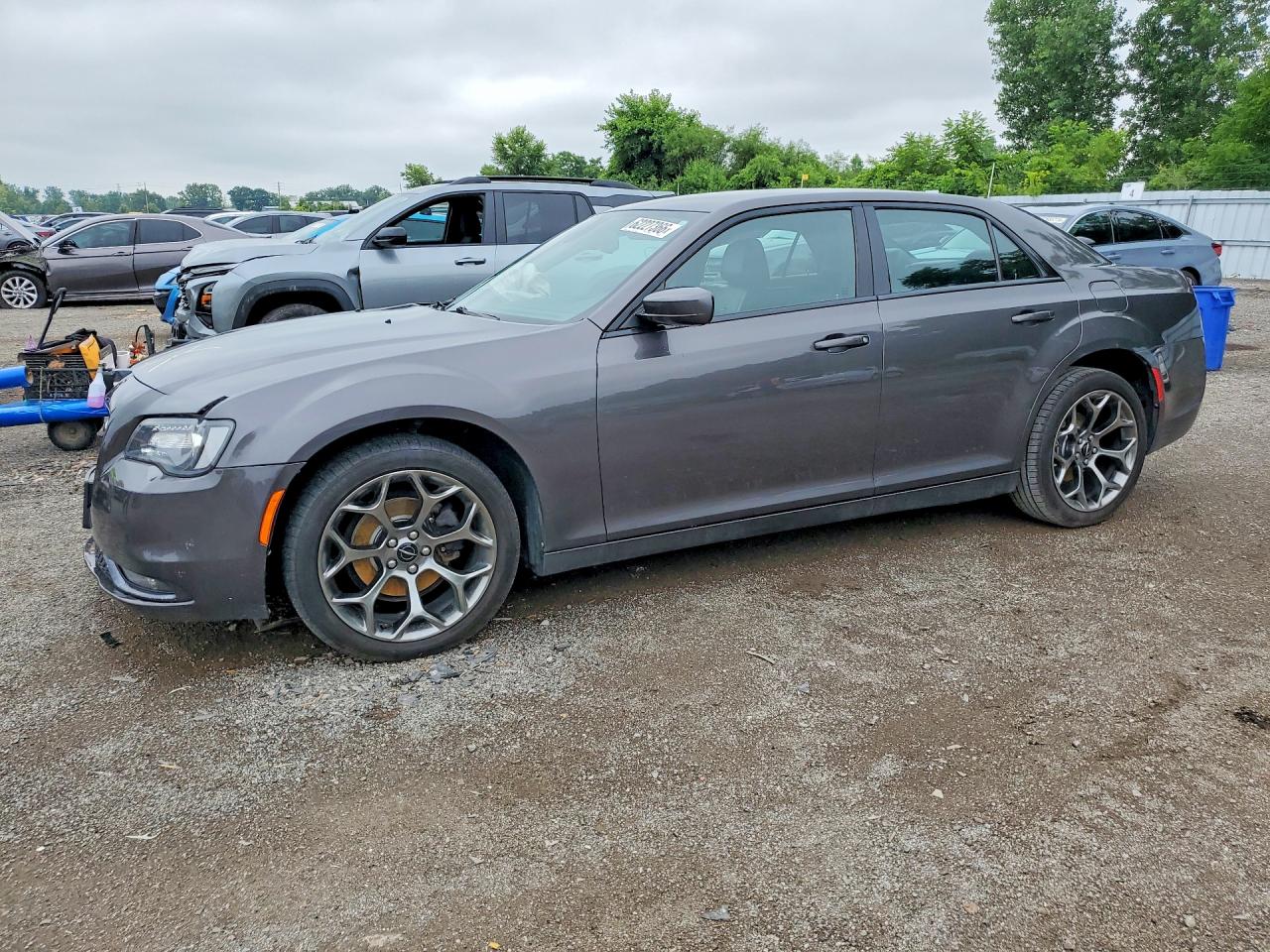 2C3CCABG0HH653282 · 2017 CHRYSLER 300