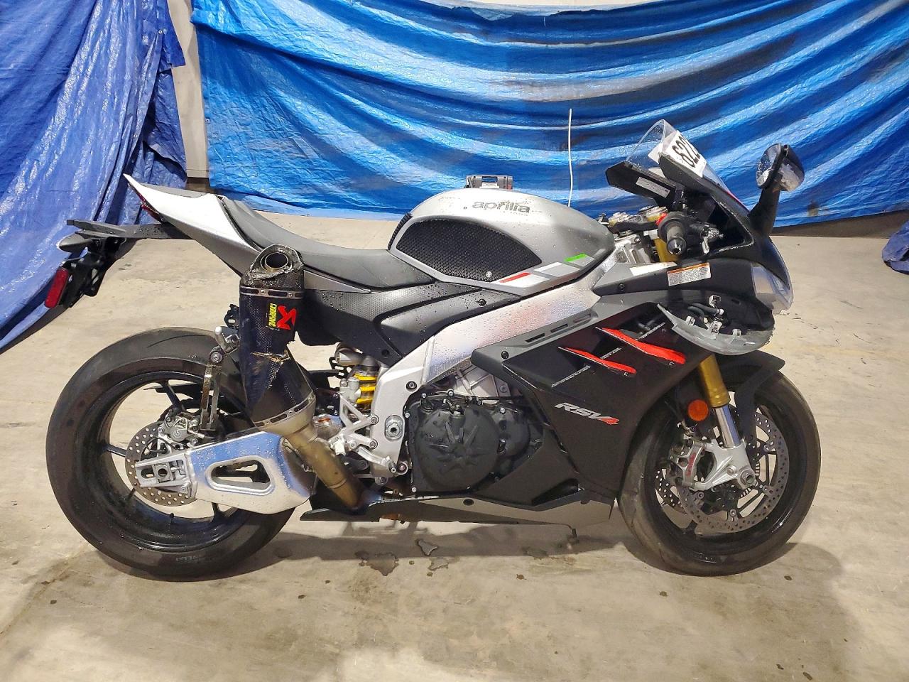 ZD4KYUA01NS000399 · 2022 APRILIA RSV4