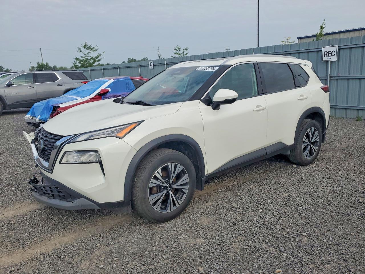 5N1AT3BB8MC731142 · 2021 NISSAN ROGUE