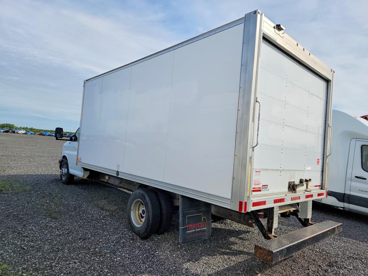1GD374BG2C1164094 · 2012 GMC SAVANA · 2/13