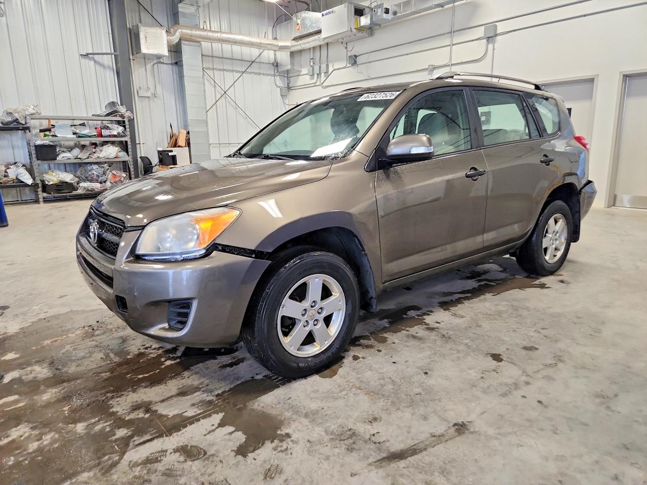 2T3ZF4DV0AW030325 · 2010 TOYOTA RAV4
