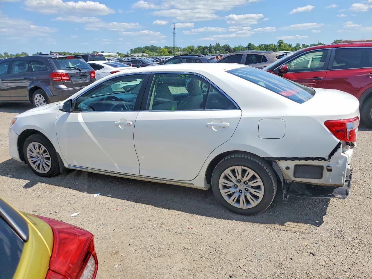 4T1BF1FK8DU642076 · 2013 TOYOTA CAMRY · 2/12