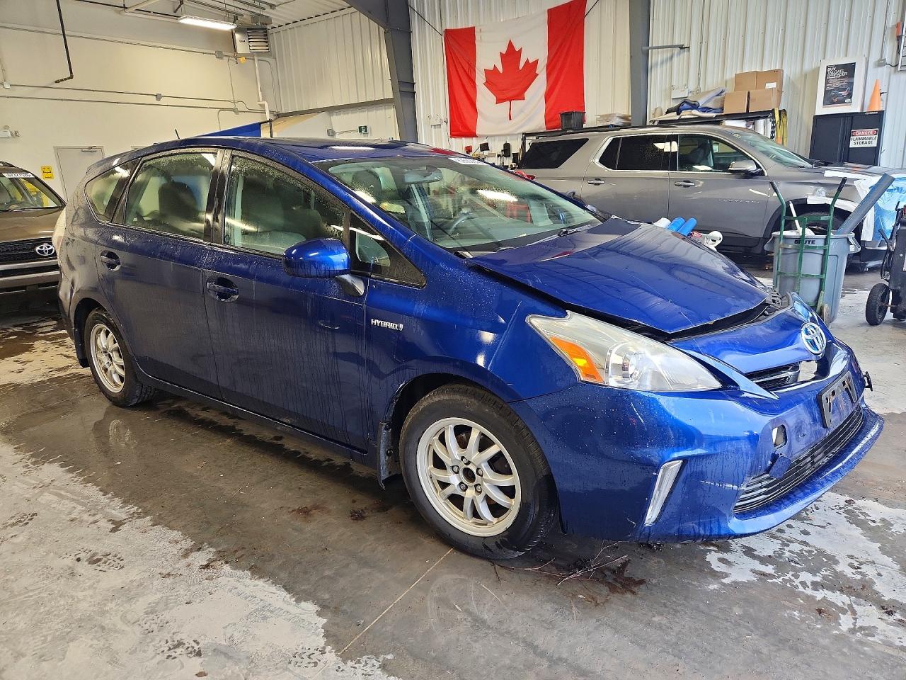 JTDZN3EU9E3312295 · 2014 TOYOTA PRIUS V · 4/13