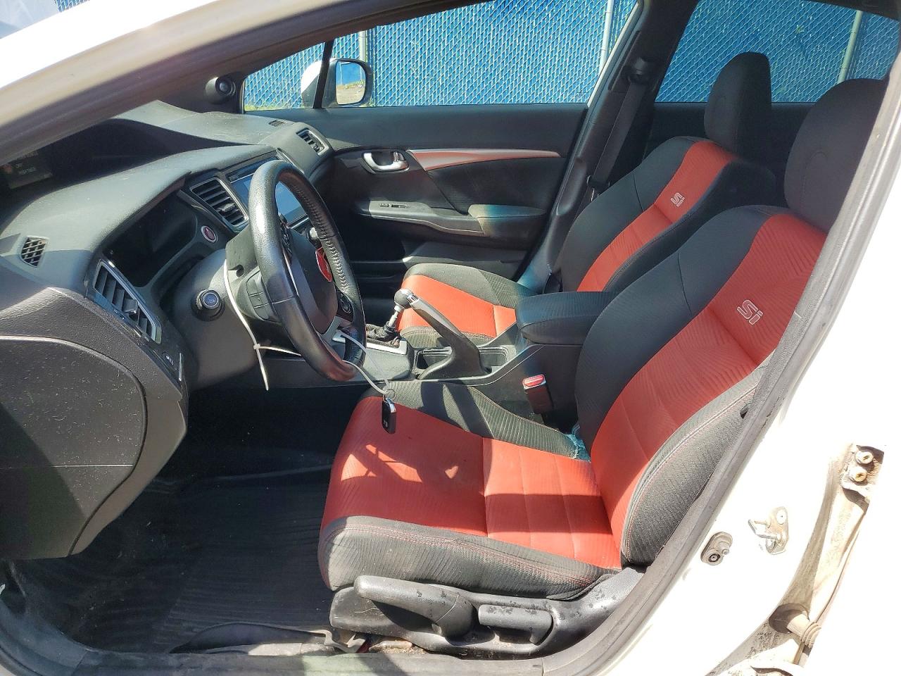 2HGFB6E59FH200005 · 2015 HONDA CIVIC · 7/12
