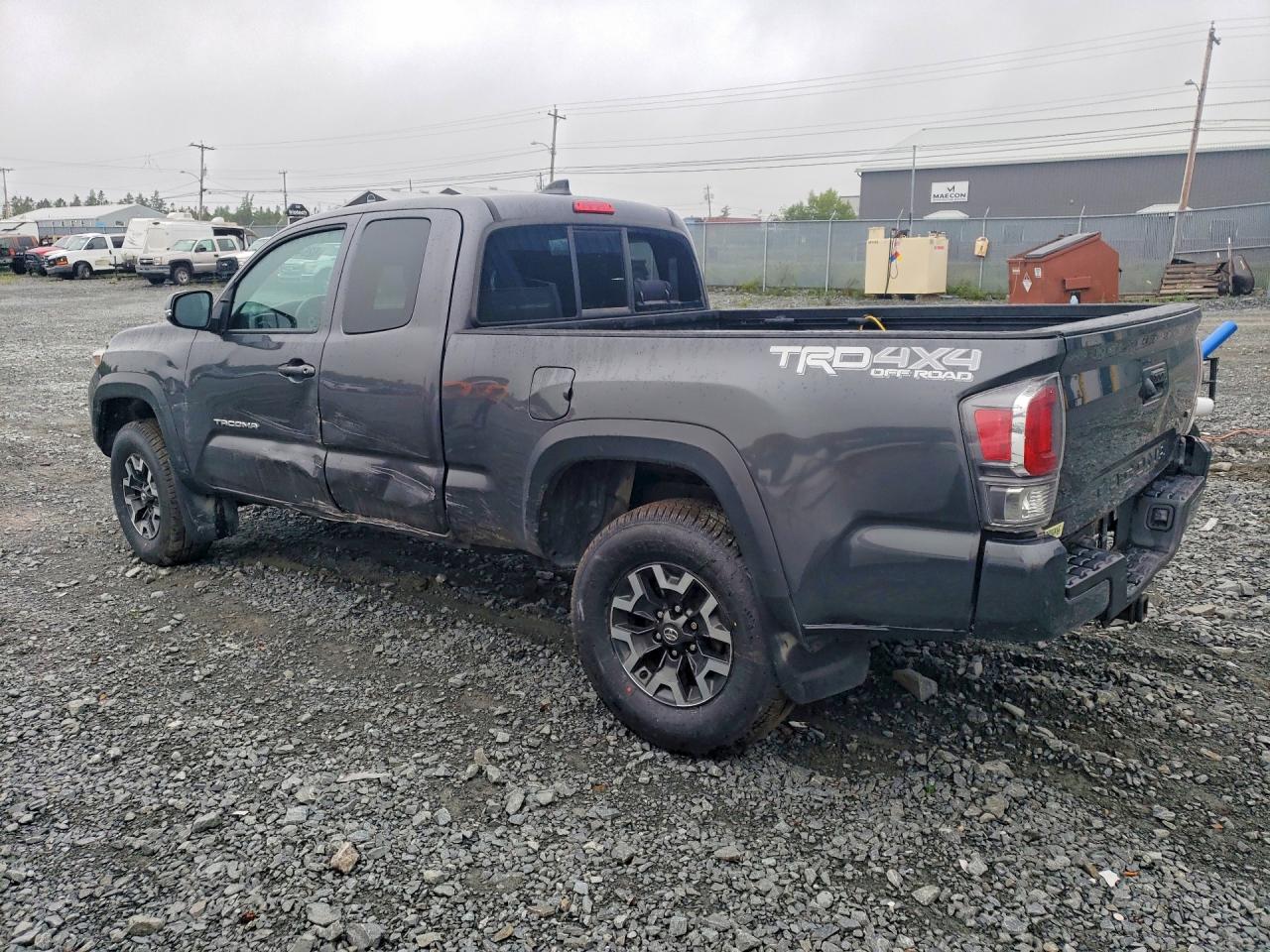 3TYSZ5ANXMT042303 · 2021 TOYOTA TACOMA · 2/12