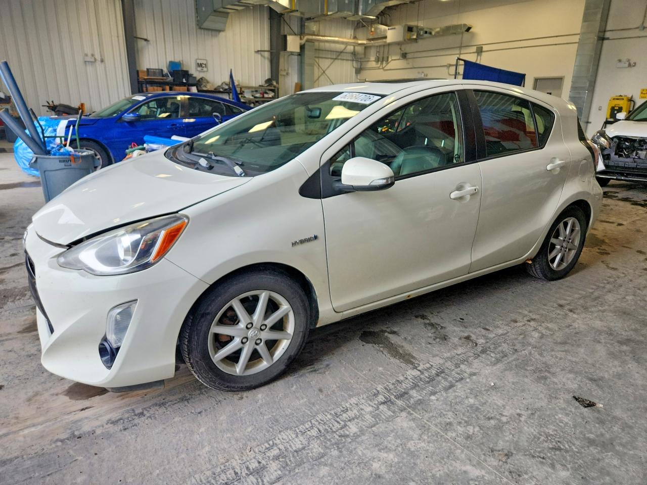 JTDKDTB31F1096391 · 2015 TOYOTA PRIUS C