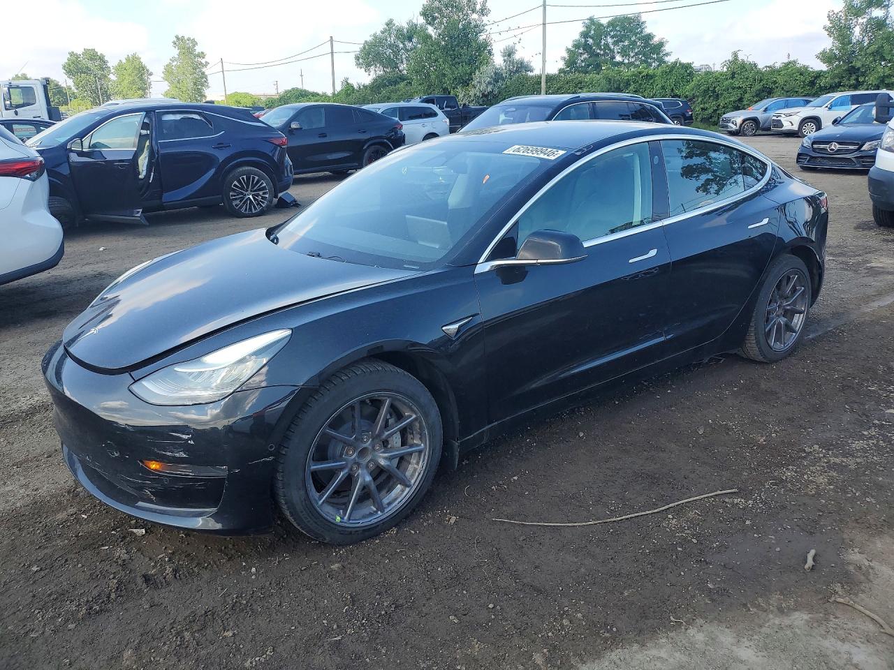 5YJ3E1EA2JF171468 · 2018 TESLA MODEL 3