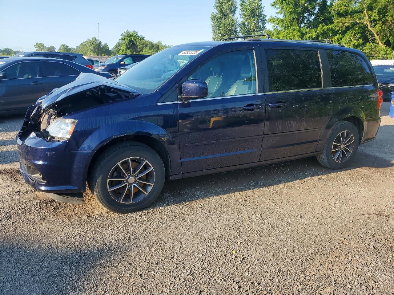 2C4RDGBG4HR808772 · 2017 DODGE GRAND CARAVAN