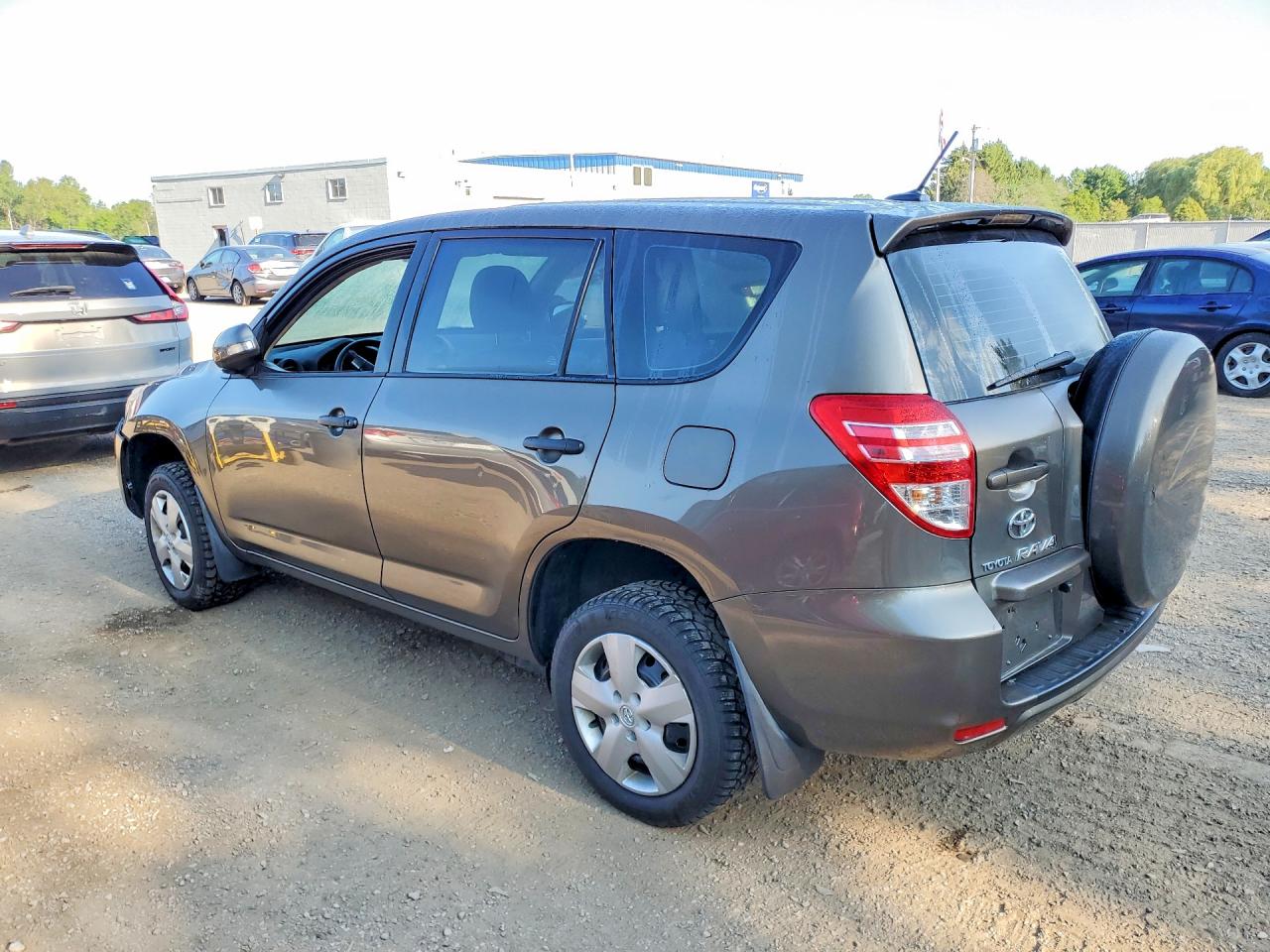 2T3ZF4DV9AW048953 · 2010 TOYOTA RAV4 · 2/13