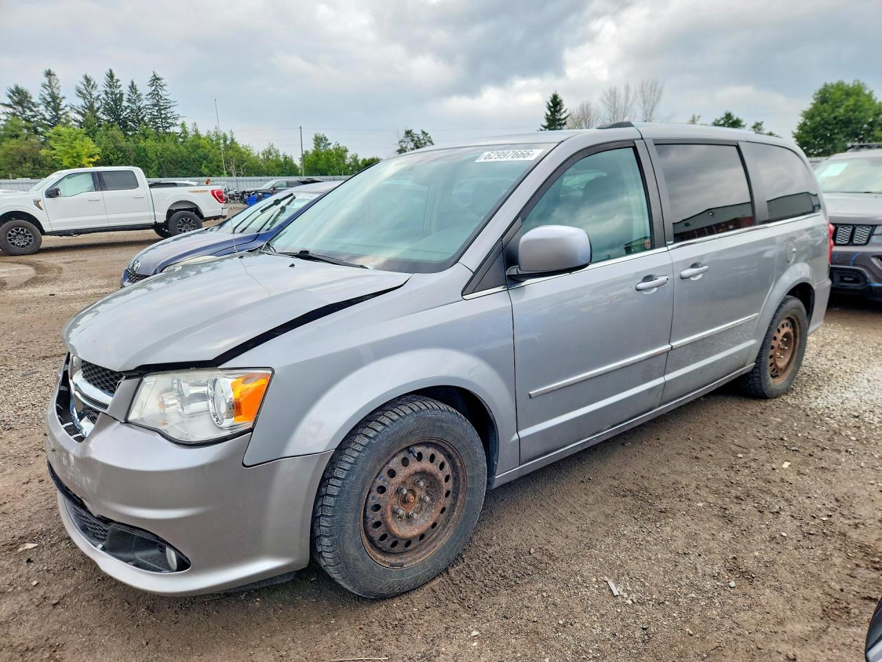 2C4RDGDG4DR653633 · 2013 DODGE GRAND CARAVAN