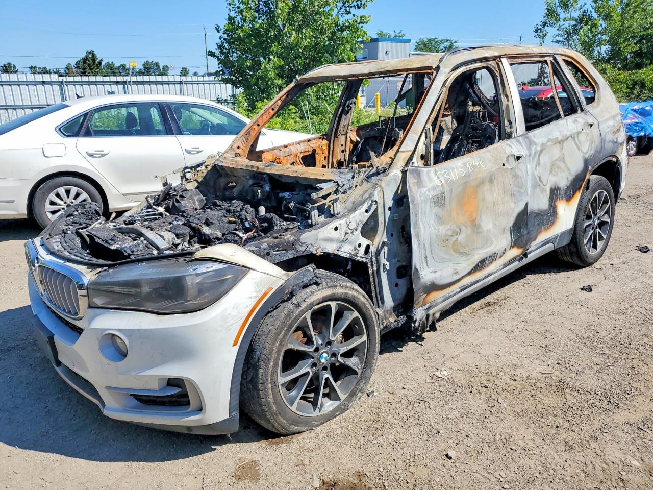 5UXKR0C32H0X82056 · 2017 BMW X5