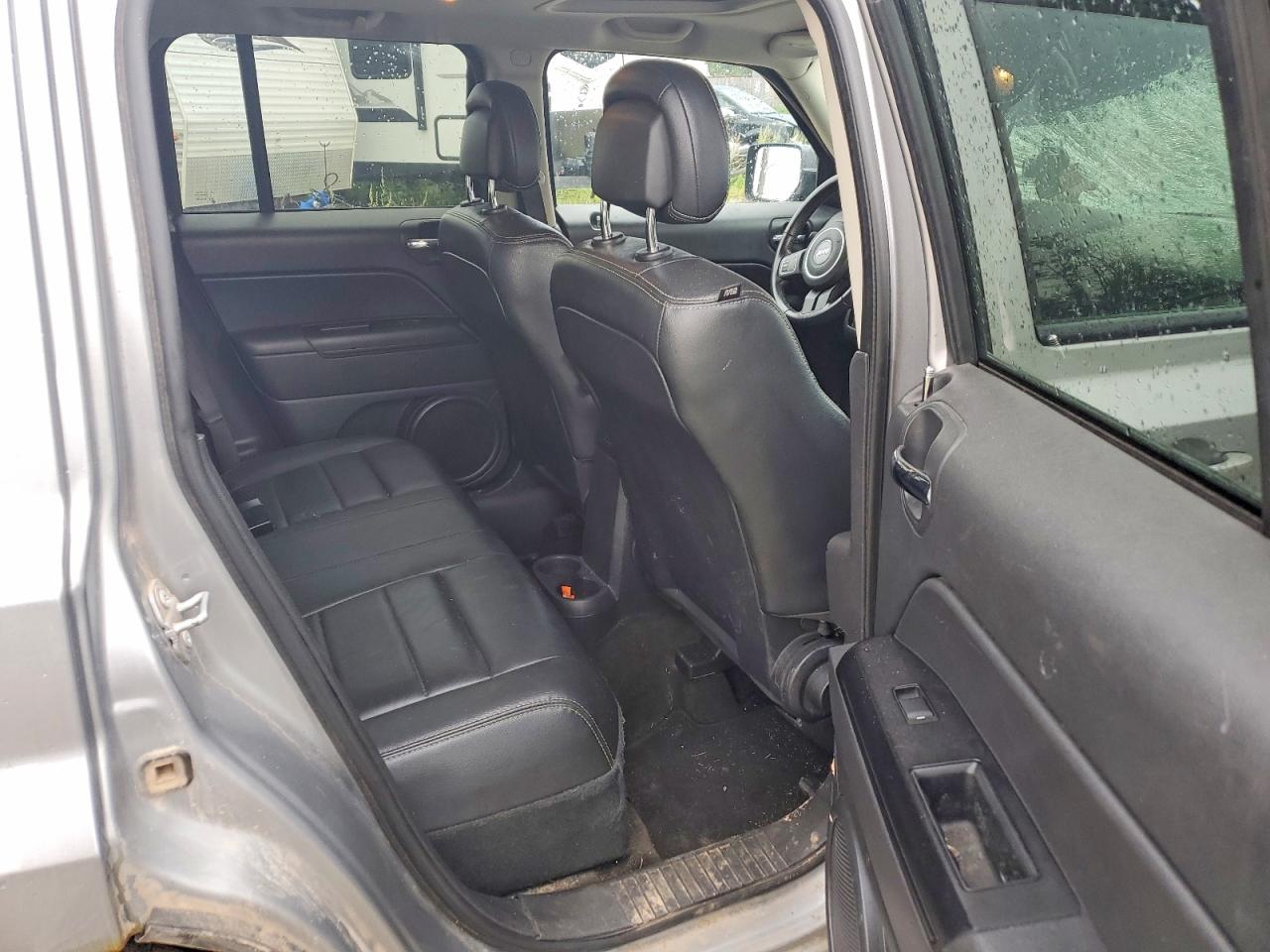 1C4NJRAB7HD180265 · 2017 JEEP PATRIOT · 11/13