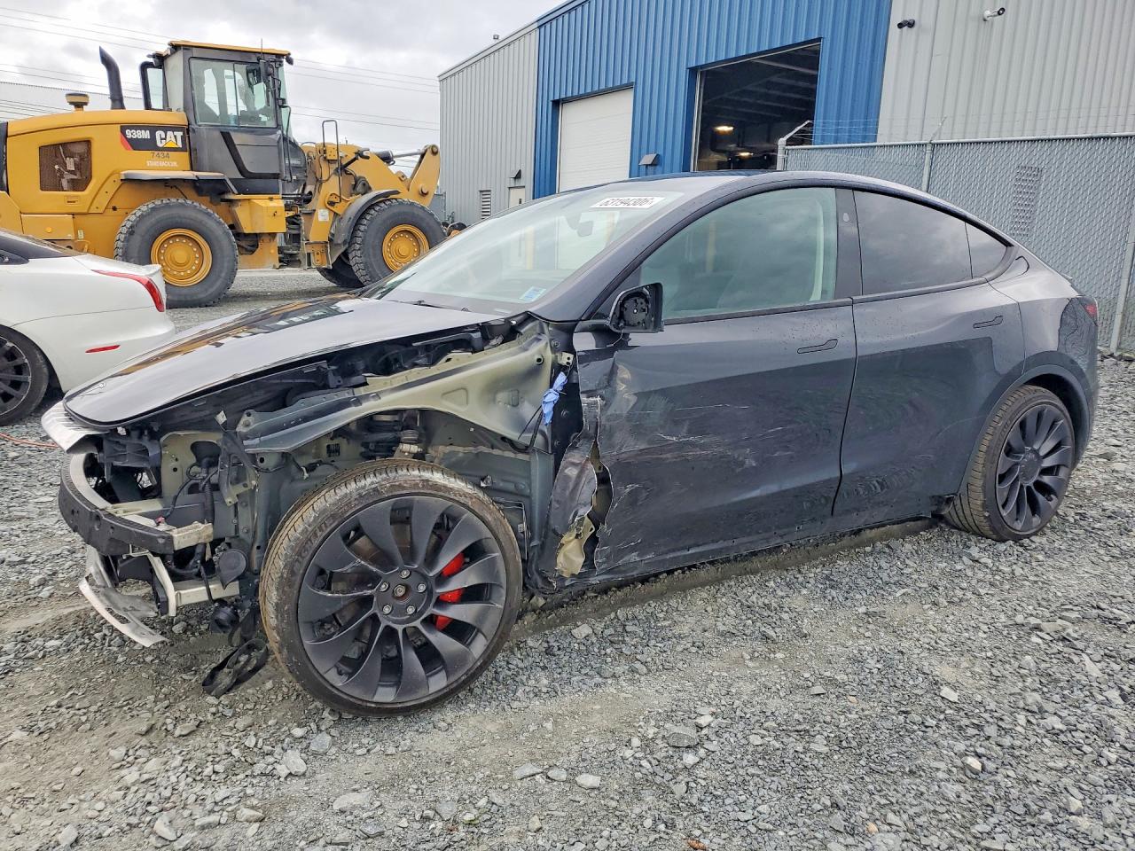 7SAYGDEF7RF183725 · 2024 TESLA MODEL Y