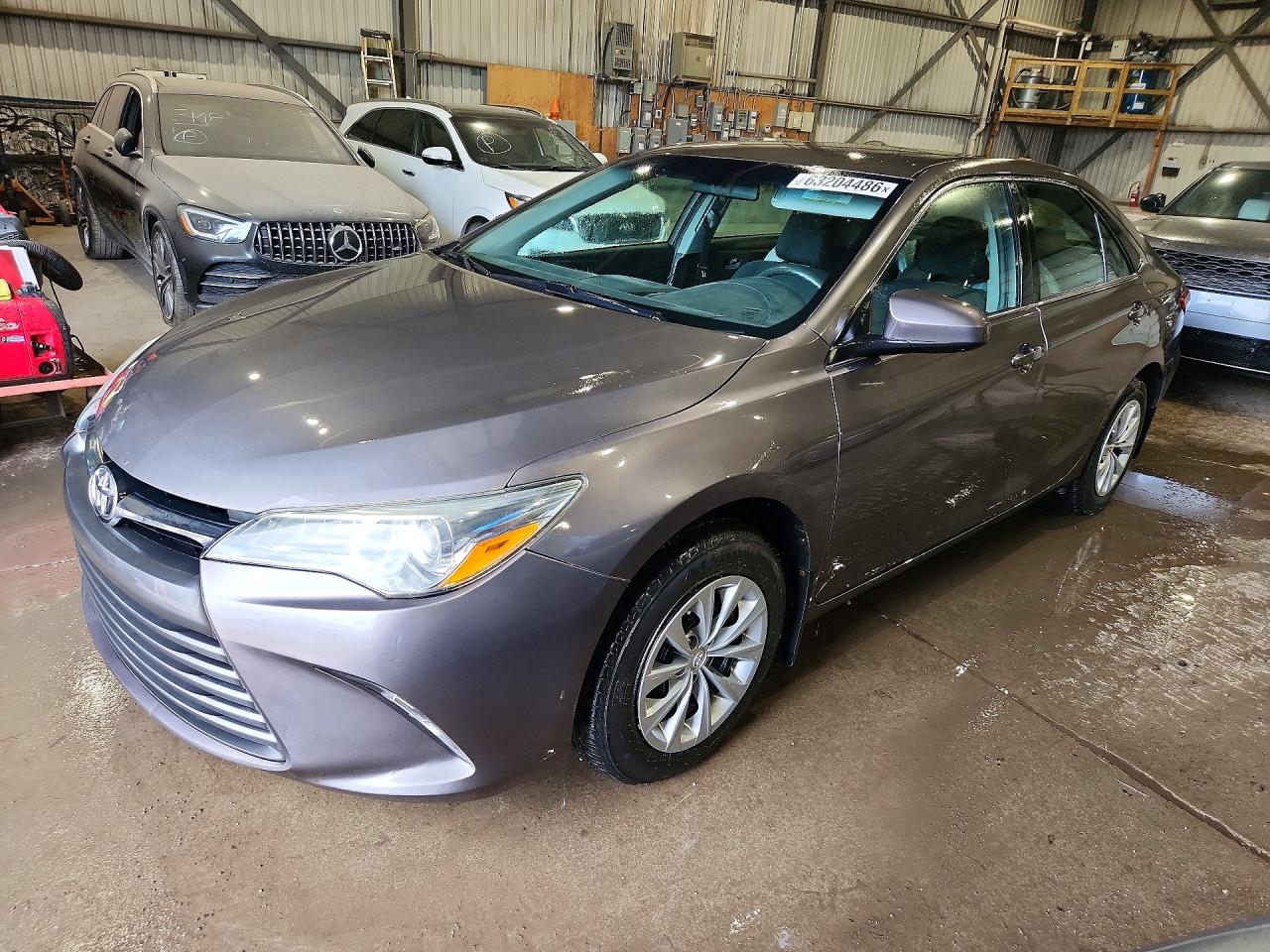 4T1BF1FKXGU196758 · 2016 TOYOTA CAMRY