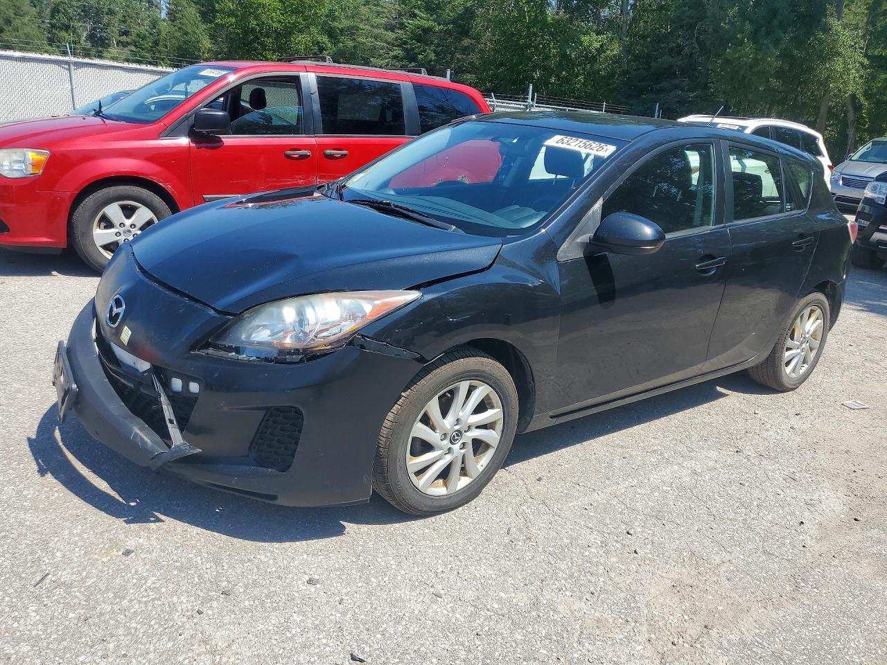 JM1BL1KF5D1803720 · 2013 MAZDA 3