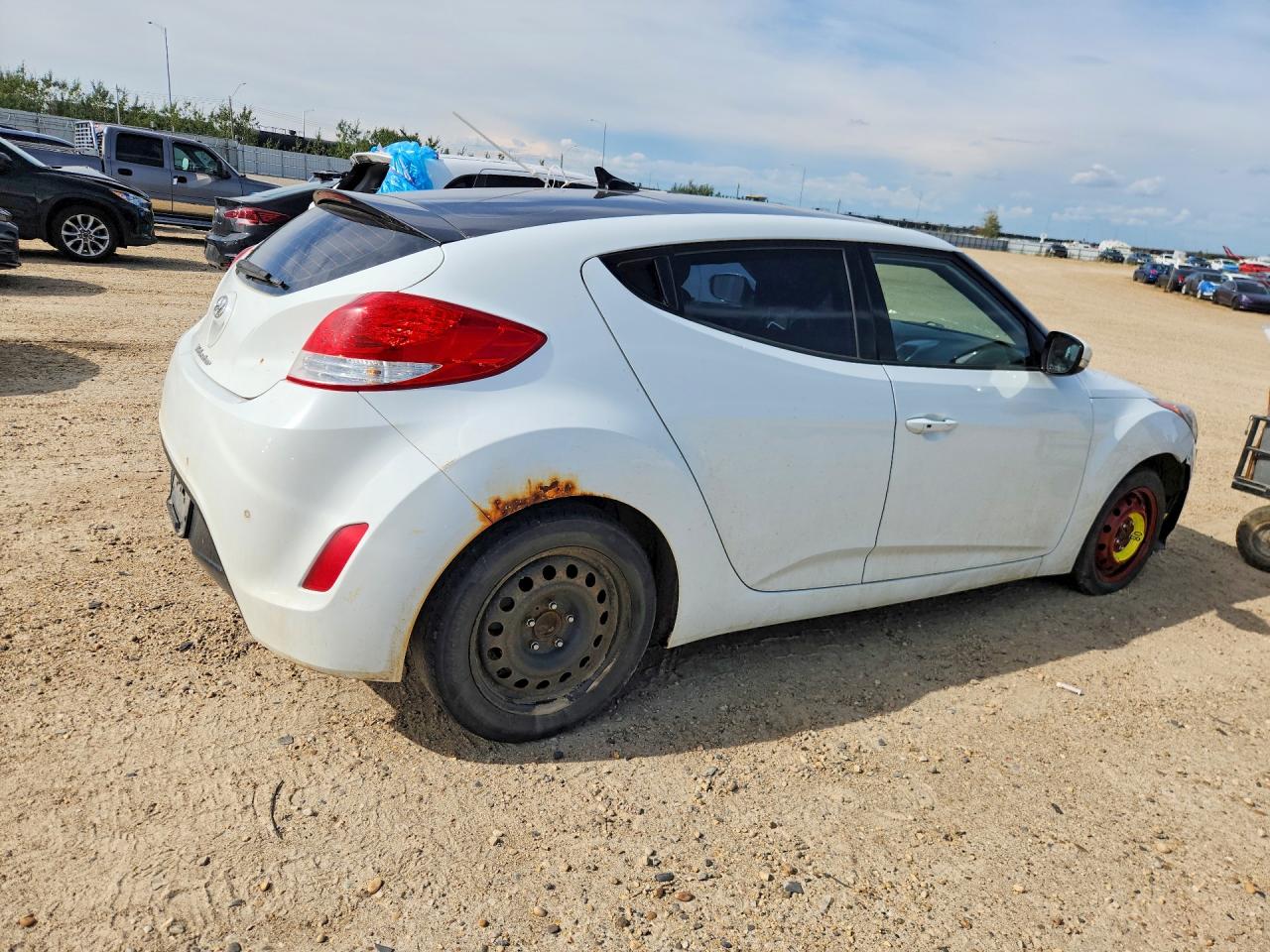 KMHTC6AD1GU261466 · 2016 HYUNDAI VELOSTER · 3/12
