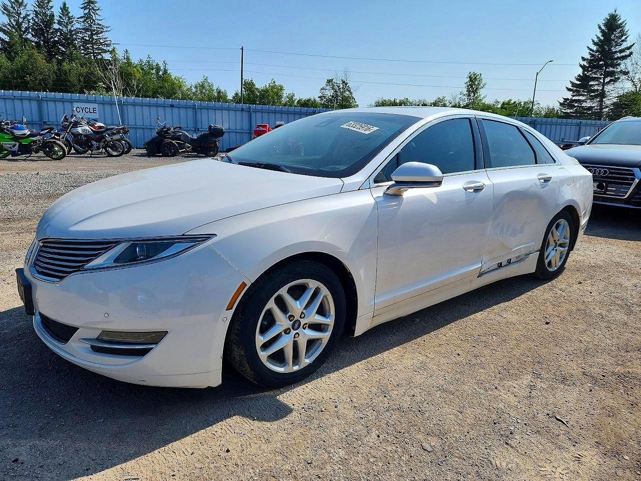 3LN6L2JK2ER804915 · 2014 LINCOLN MKZ