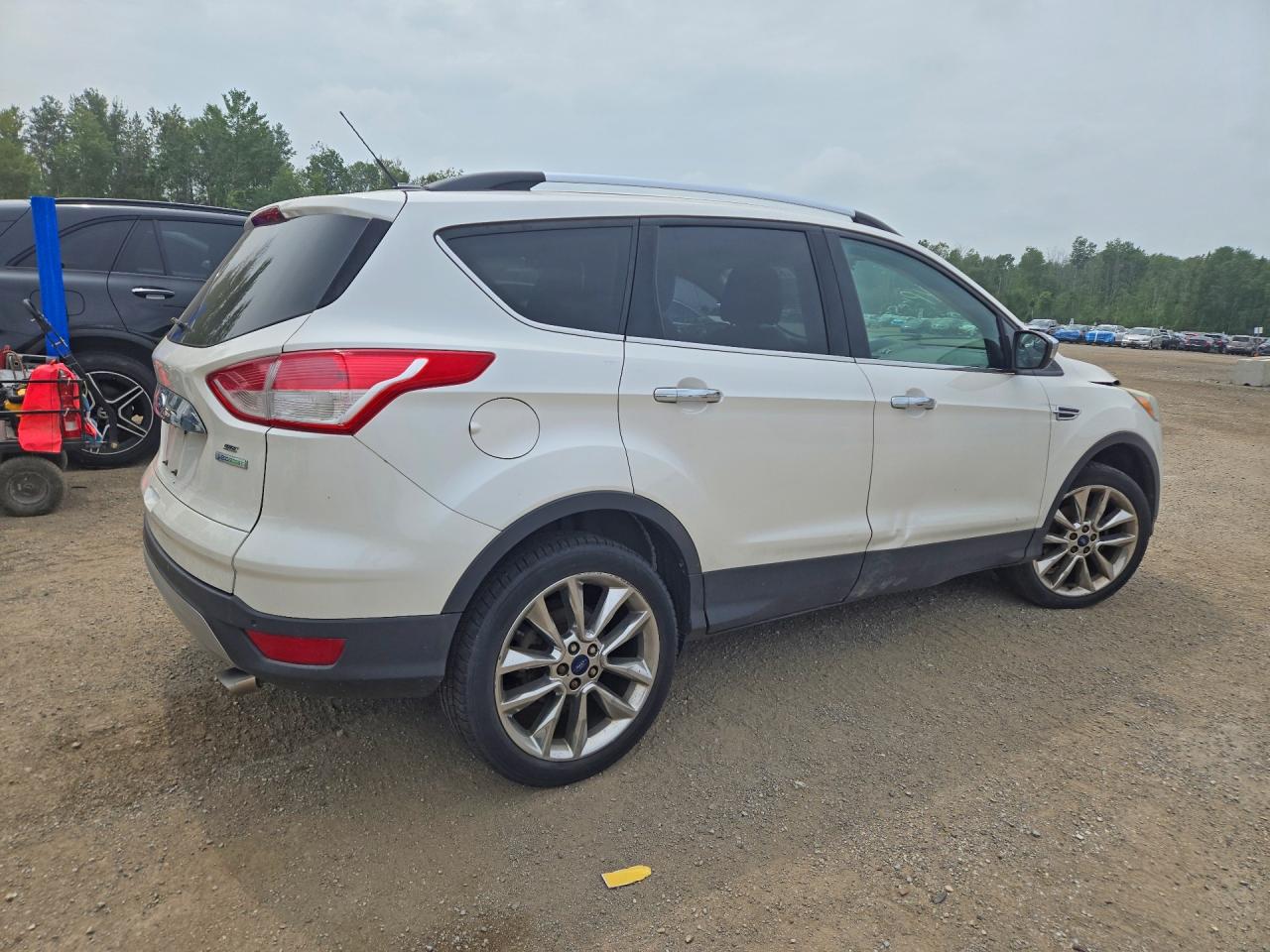 1FMCU0GX5FUA47400 · 2015 FORD ESCAPE · 3/13