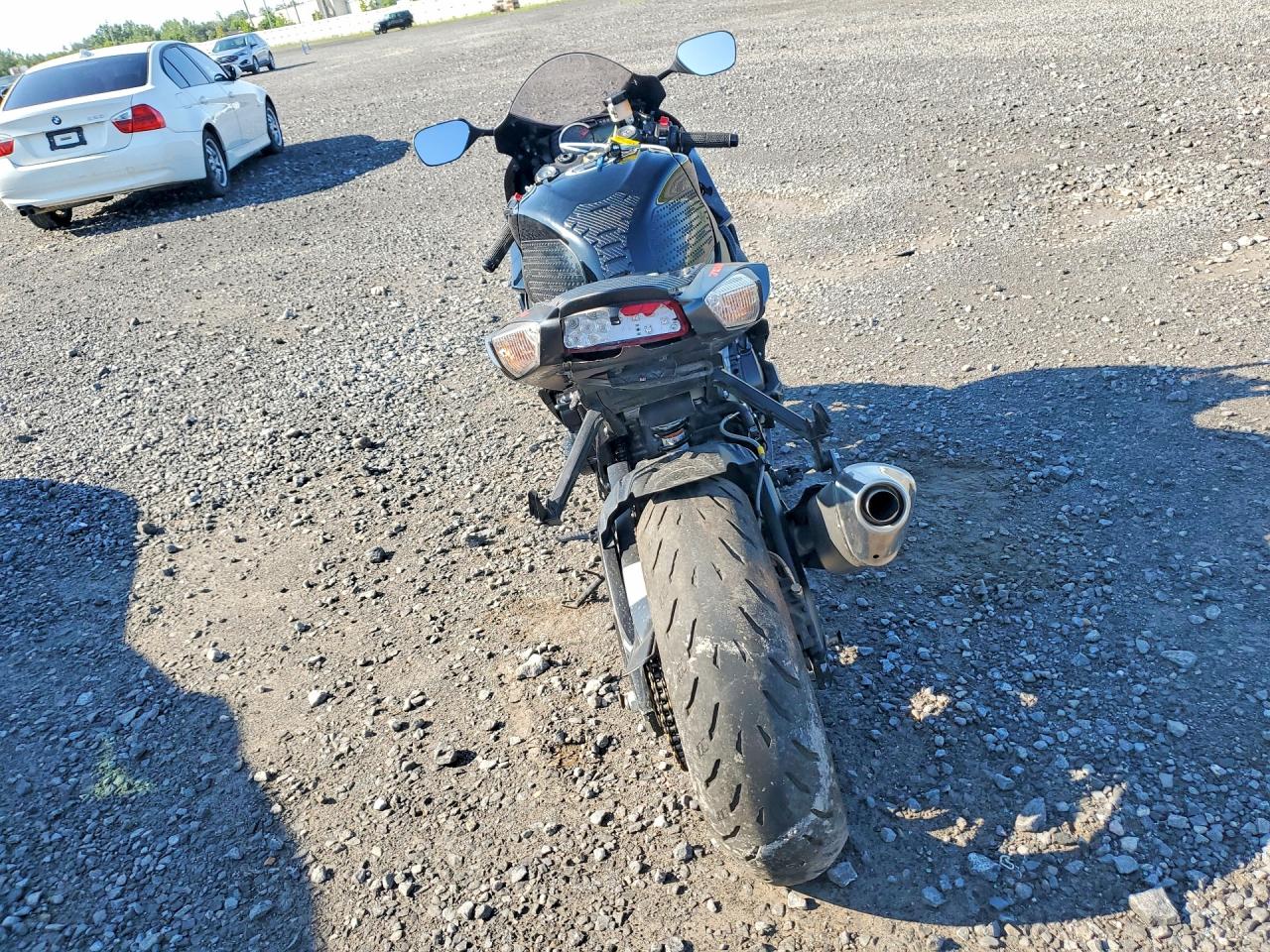 JS1GR7MA3K7100842 · 2019 SUZUKI GSX-R750 · 4/10