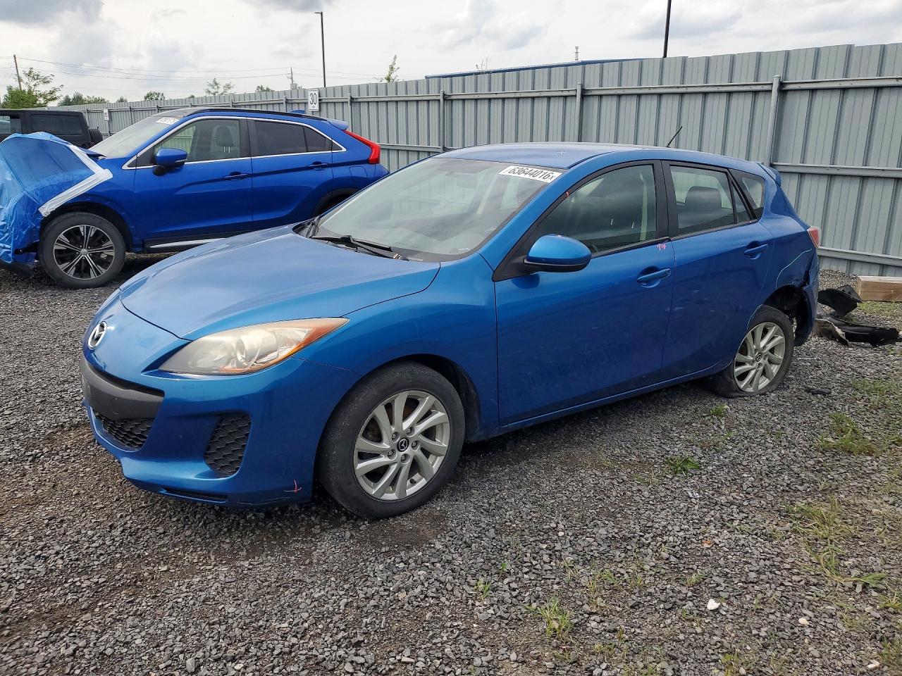 JM1BL1KF7D1742743 · 2013 MAZDA 3