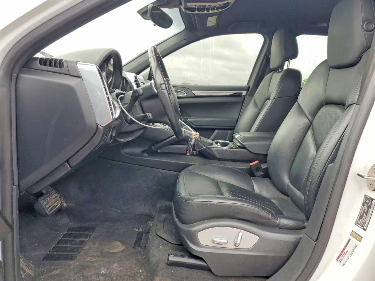 WP1AA2A2XELA04963 · 2014 PORSCHE CAYENNE · 7/13